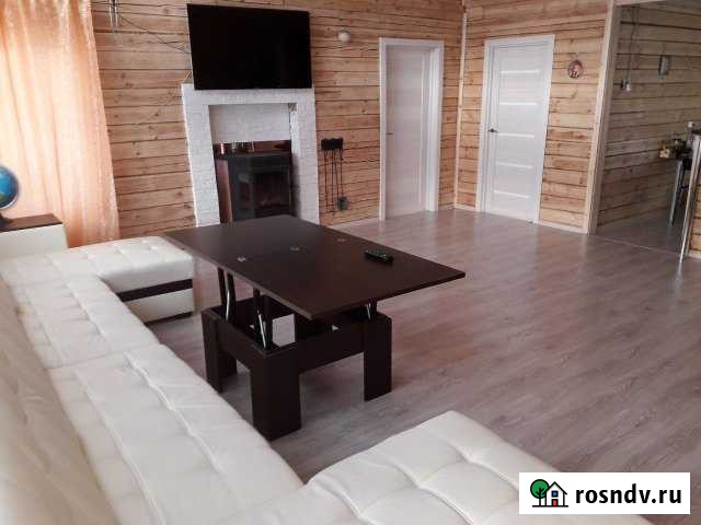 Дом 130 м² на участке 7 сот. в аренду посуточно в Петрозаводске Петрозаводск - изображение 1