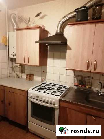 3-комнатная квартира, 57 м², 3/5 эт. в аренду на длительный срок в Новомосковске Новомосковск - изображение 1