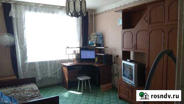 Комната 15 м² в 2-ком. кв., 6/9 эт. в аренду на длительный срок в Волжском Волгоградской области Волжский - изображение 1