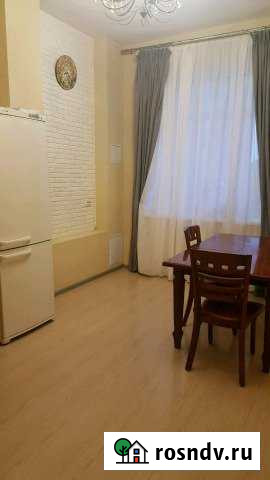 2-комнатная квартира, 55 м², 4/5 эт. в аренду на длительный срок в Ханты-Мансийске Ханты-Мансийск - изображение 1