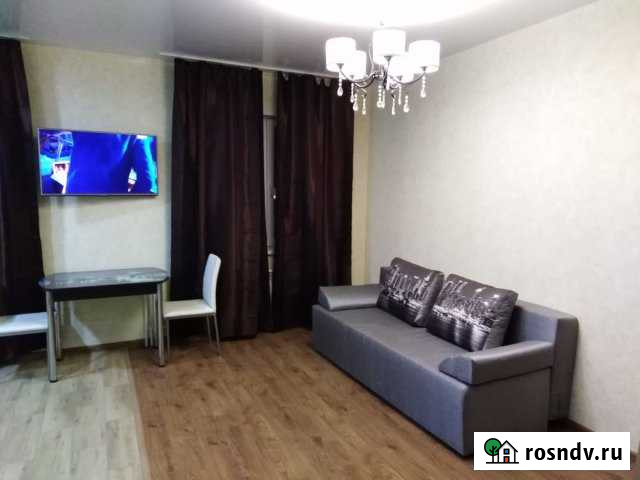 1-комнатная квартира, 40 м², 3/5 эт. в аренду посуточно в Юрге Юрга - изображение 1