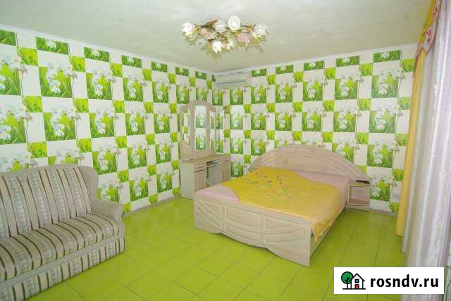 Коттедж 90 м² на участке 1.6 сот. в аренду посуточно в Алуште Алушта - изображение 1