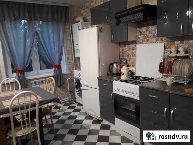 3-комнатная квартира, 62 м², 2/5 эт. в аренду на длительный срок в Новомосковске Новомосковск - изображение 1