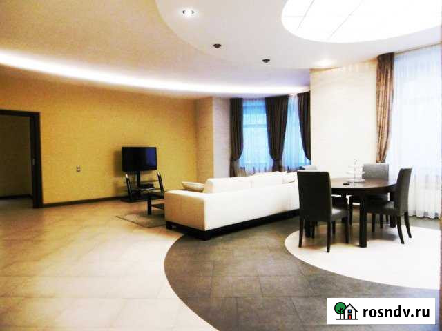 3-комнатная квартира, 163 м², 1/7 эт. в аренду на длительный срок в Красногорске Московской области Красногорск - изображение 1