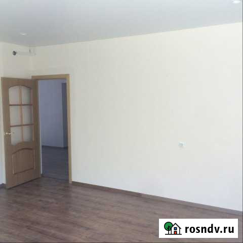 Коттедж 520 м² на участке 15 сот. в аренду на длительный срок в Тобольске Тобольск - изображение 1