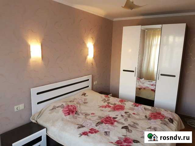 3-комнатная квартира, 60 м², 4/5 эт. в аренду посуточно в Апатитах Апатиты - изображение 1