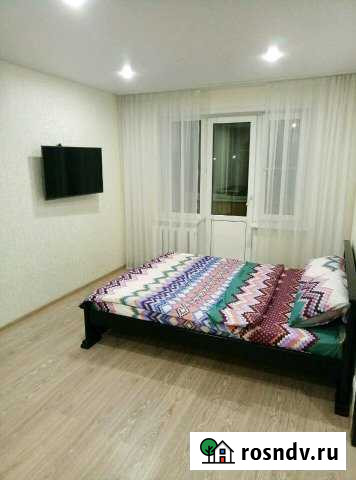 1-комнатная квартира, 32 м², 3/5 эт. в аренду посуточно в Клине Клин - изображение 1