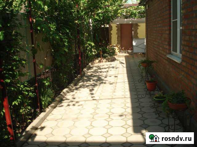 Коттедж 45 м² на участке 2 сот. в аренду посуточно в Таганроге Таганрог - изображение 1