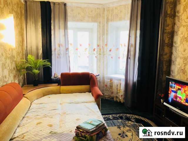 3-комнатная квартира, 76 м², 1/10 эт. в аренду посуточно в Надыме Надым - изображение 1