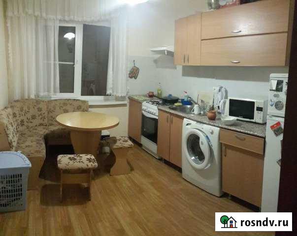 2-комнатная квартира, 55 м², 3/3 эт. в аренду на длительный срок в Геленджике Геленджик - изображение 1