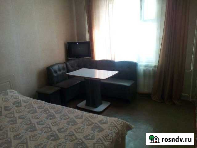 1-комнатная квартира, 18 м², 2/5 эт. в аренду посуточно в Саянске Саянск - изображение 1