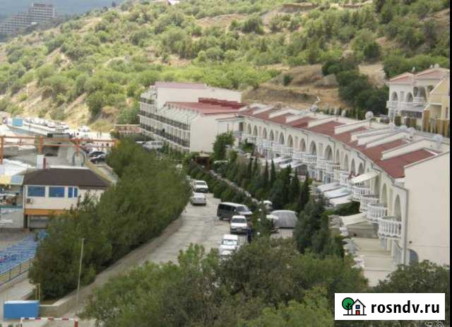 Таунхаус 98 м² на участке 1 сот. в аренду посуточно в Алуште Алушта - изображение 1