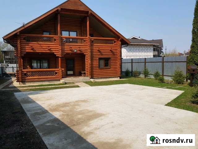 Коттедж 160 м² на участке 14 сот. в аренду посуточно в Красногорске Московской области Красногорск - изображение 1