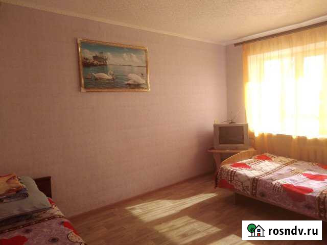 2-комнатная квартира, 43 м², 3/5 эт. в аренду посуточно в Балашове Балашов - изображение 1