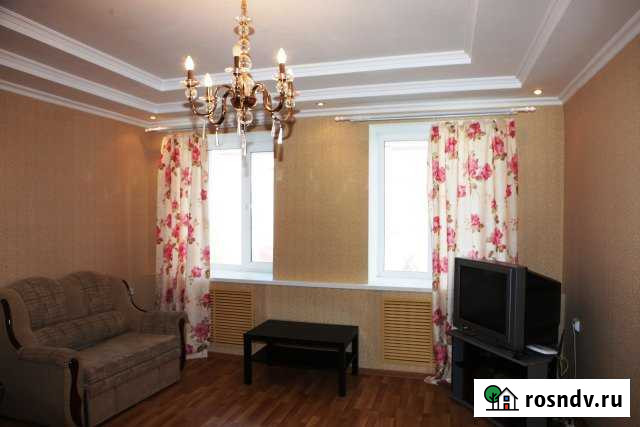 3-комнатная квартира, 70 м², 1/3 эт. в аренду посуточно в Бугуруслане Бугуруслан - изображение 1