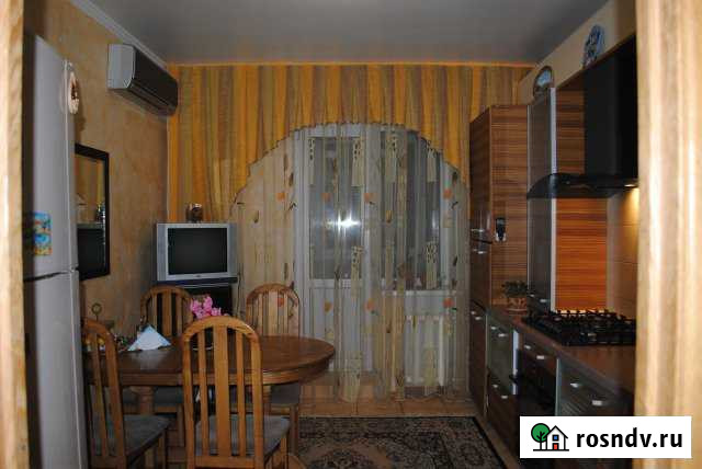 3-комнатная квартира, 75 м², 3/5 эт. в аренду на длительный срок в Таганроге Таганрог - изображение 1