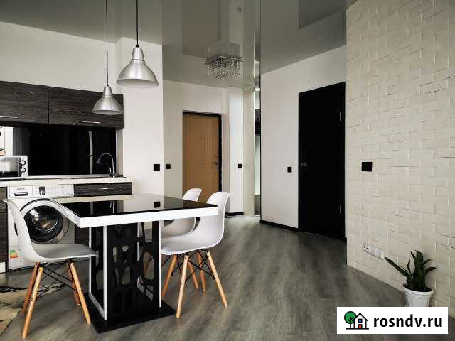 2-комнатная квартира, 60 м², 9/15 эт. в аренду посуточно во Владивостоке Владивосток - изображение 1