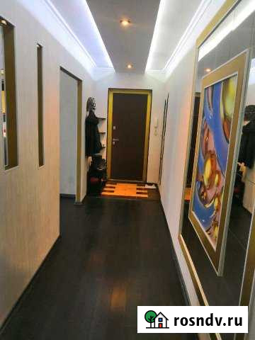 3-комнатная квартира, 60 м², 3/9 эт. в аренду посуточно в Альметьевске Альметьевск - изображение 1