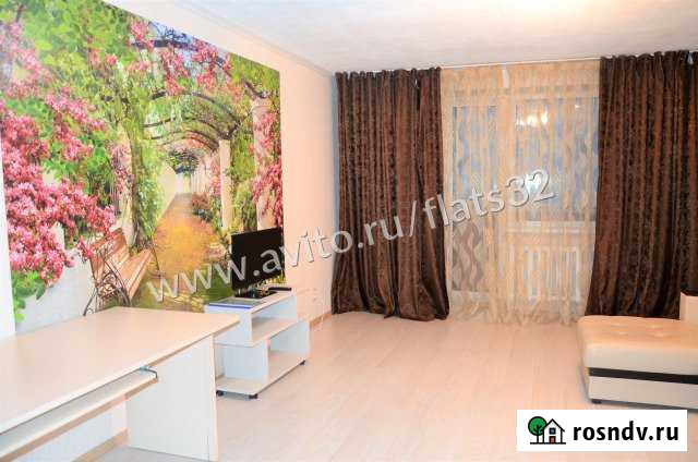 3-комнатная квартира, 105 м², 5/14 эт. в аренду посуточно в Брянске Брянск - изображение 1