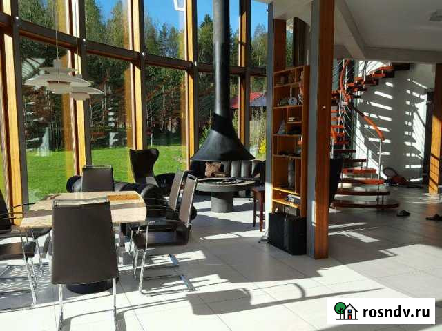 Дом 350 м² на участке 100 сот. в аренду посуточно в Санкт-Петербурге Санкт-Петербург - изображение 1