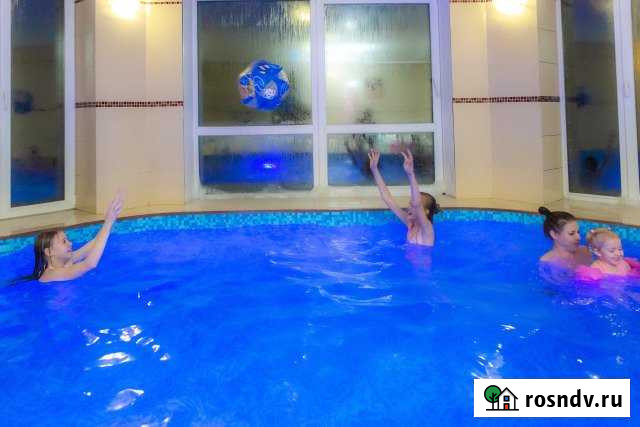 Коттедж 150 м² на участке 30 сот. в аренду посуточно в Емельяново Емельяново - изображение 1