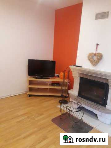 Дом 190 м² на участке 12 сот. в аренду посуточно в Санкт-Петербурге Санкт-Петербург - изображение 1