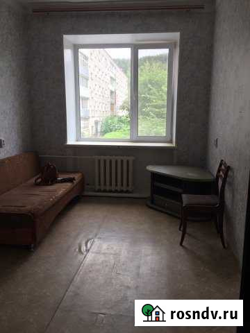 Комната 14 м² в 8-ком. кв., 2/2 эт. в аренду на длительный срок в Кунгуре Кунгур - изображение 1