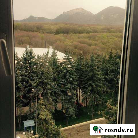 3-комнатная квартира, 120 м², 4/4 эт. в аренду посуточно в Железноводске Железноводск - изображение 1