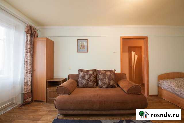 1-комнатная квартира, 33 м², 3/5 эт. в аренду посуточно в Красноярске Красноярск - изображение 1