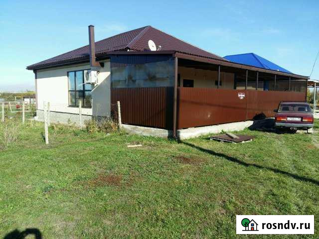 Дом 130 м² на участке 7 сот. на продажу в Новоукраинском Краснодарского края Новоукраинский - изображение 1