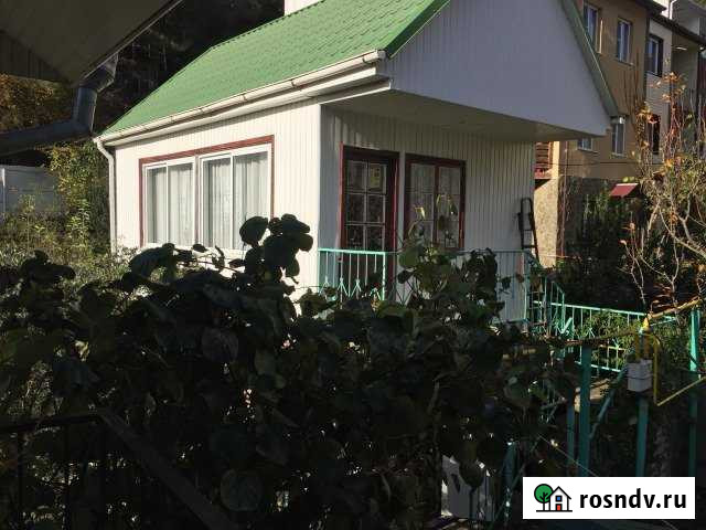 Таунхаус 50 м² на участке 5 сот. в аренду посуточно в Сочи Сочи - изображение 1