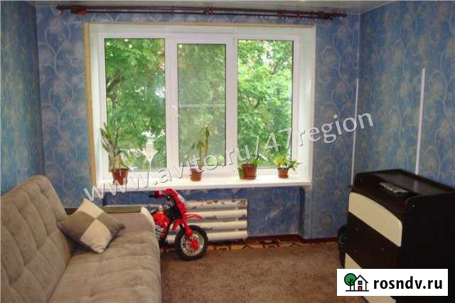 Комната 13 м² в 6-ком. кв., 2/5 эт. на продажу в Киришах Кириши - изображение 1