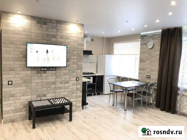 3-комнатная квартира, 47 м², 3/5 эт. в аренду посуточно в Рыбинске Рыбинск - изображение 1