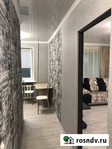 1-комнатная квартира, 35 м², 4/5 эт. в аренду посуточно в Каменске-Шахтинском Каменск-Шахтинский - изображение 1