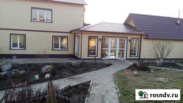 Коттедж 200 м² на участке 15 сот. на продажу в Ленинске-Кузнецком Ленинск-Кузнецкий - изображение 1