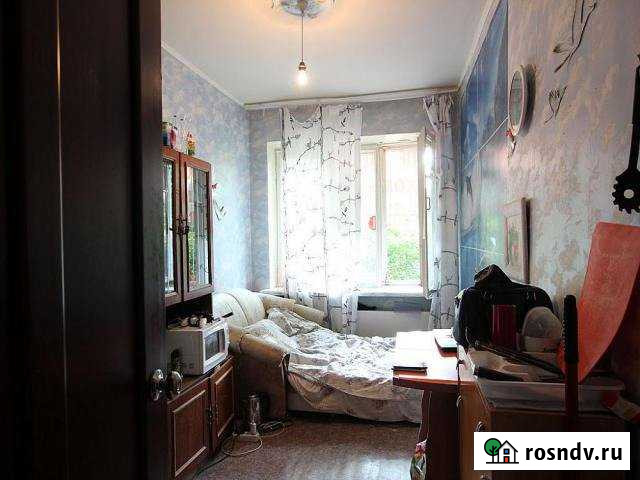 Комната 10 м² в 5-ком. кв., 4/5 эт. на продажу в Гатчине Гатчина - изображение 1