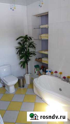 Коттедж 180 м² на участке 10 сот. на продажу в Бийске Бийск - изображение 1