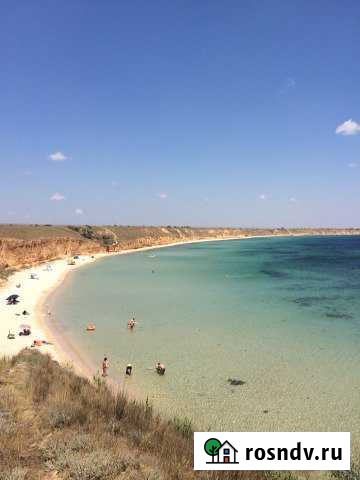 Дом 60 м² на участке 25 сот. в аренду посуточно в Черноморском Республики Крым Черноморское - изображение 1