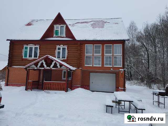 Коттедж 220 м² на участке 4 сот. в аренду посуточно в Спас-Клепиках Спас-Клепики - изображение 1