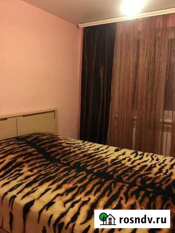 3-комнатная квартира, 60 м², 1/3 эт. в аренду посуточно в Новошахтинске Новошахтинск - изображение 1