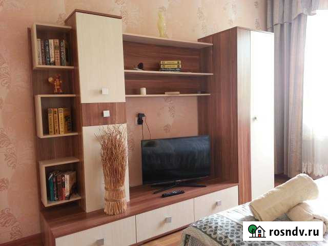 1-комнатная квартира, 39 м², 3/9 эт. в аренду посуточно в Старом Осколе Старый Оскол - изображение 1