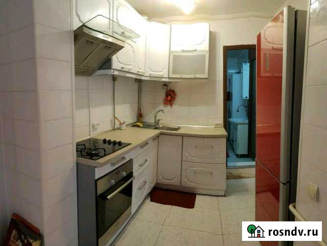 3-комнатная квартира, 85 м², 1/5 эт. в аренду на длительный срок в Керче Керчь - изображение 1