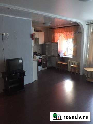 Квартира-студия, 30 м², 1/5 эт. в аренду на длительный срок в Киришах Кириши - изображение 1