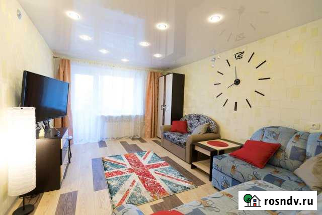 2-комнатная квартира, 49 м², 1/5 эт. в аренду посуточно в Апатитах Апатиты - изображение 1