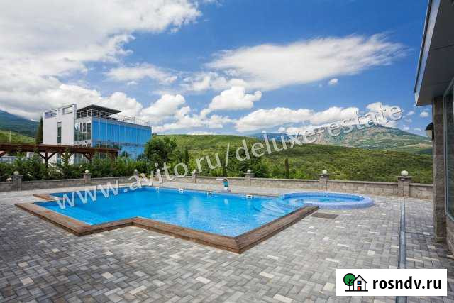 Коттедж 244 м² на участке 25 сот. на продажу в Алуште Алушта - изображение 1