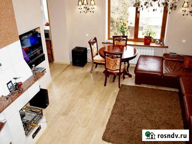 4-комнатная квартира, 100 м², 3/3 эт. в аренду посуточно в Ялте Ялта - изображение 1