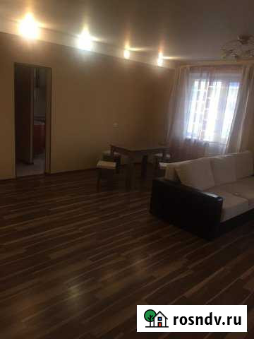 3-комнатная квартира, 94 м², 9/10 эт. в аренду на длительный срок в Тельмане Тельмана - изображение 1