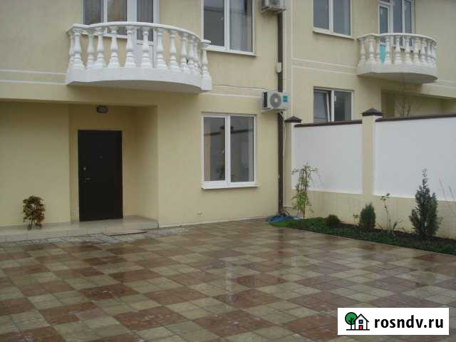 Комната 20 м² в 6-ком. кв., 2/2 эт. в аренду посуточно в Мысхако Мысхако - изображение 1