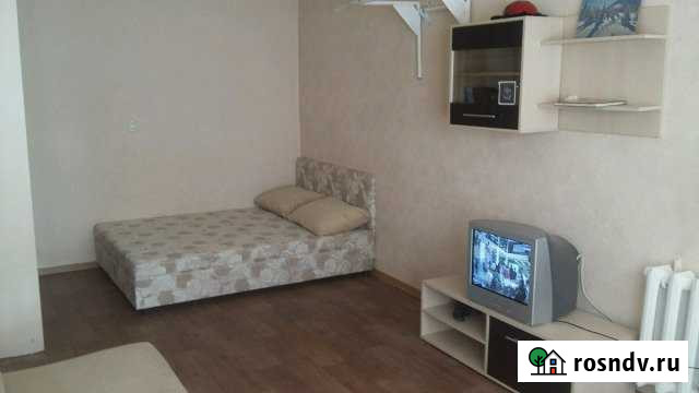 1-комнатная квартира, 45 м², 3/9 эт. в аренду посуточно в Якутске Якутск - изображение 1