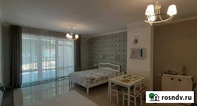 Квартира-студия, 45 м², 1/6 эт. в аренду посуточно в Алупке Алупка - изображение 1
